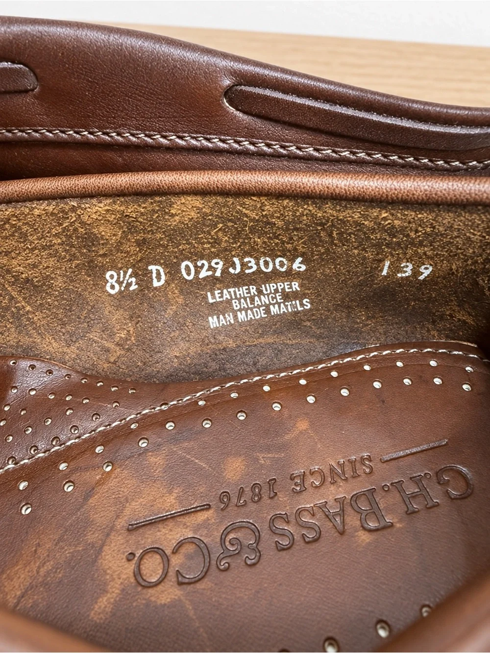 G.H. Bass & Co. Men's 8.5 D Brown Leather Kiltie Tassel Loafers 029J3006